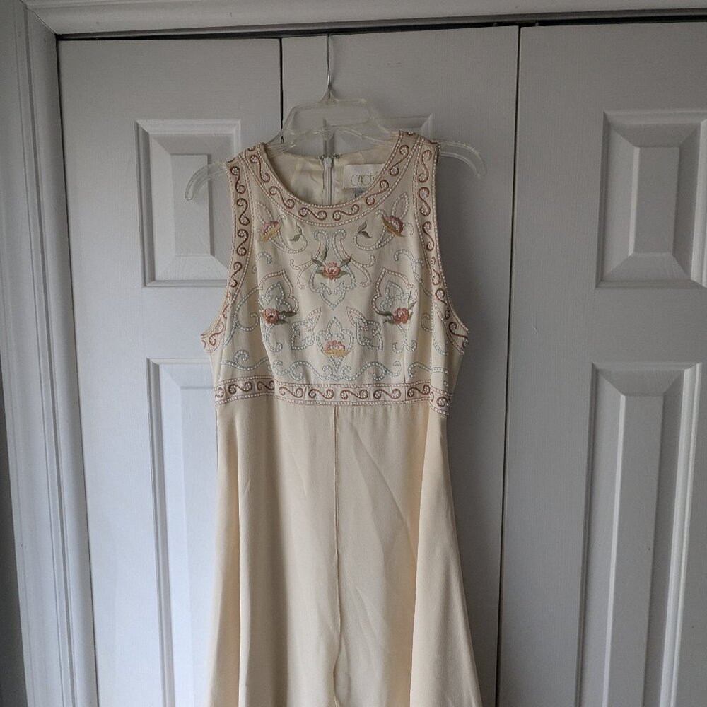 Vintage Cache' Semi-formal Dress Size 4 Beige with Beaded and Embroidered Design